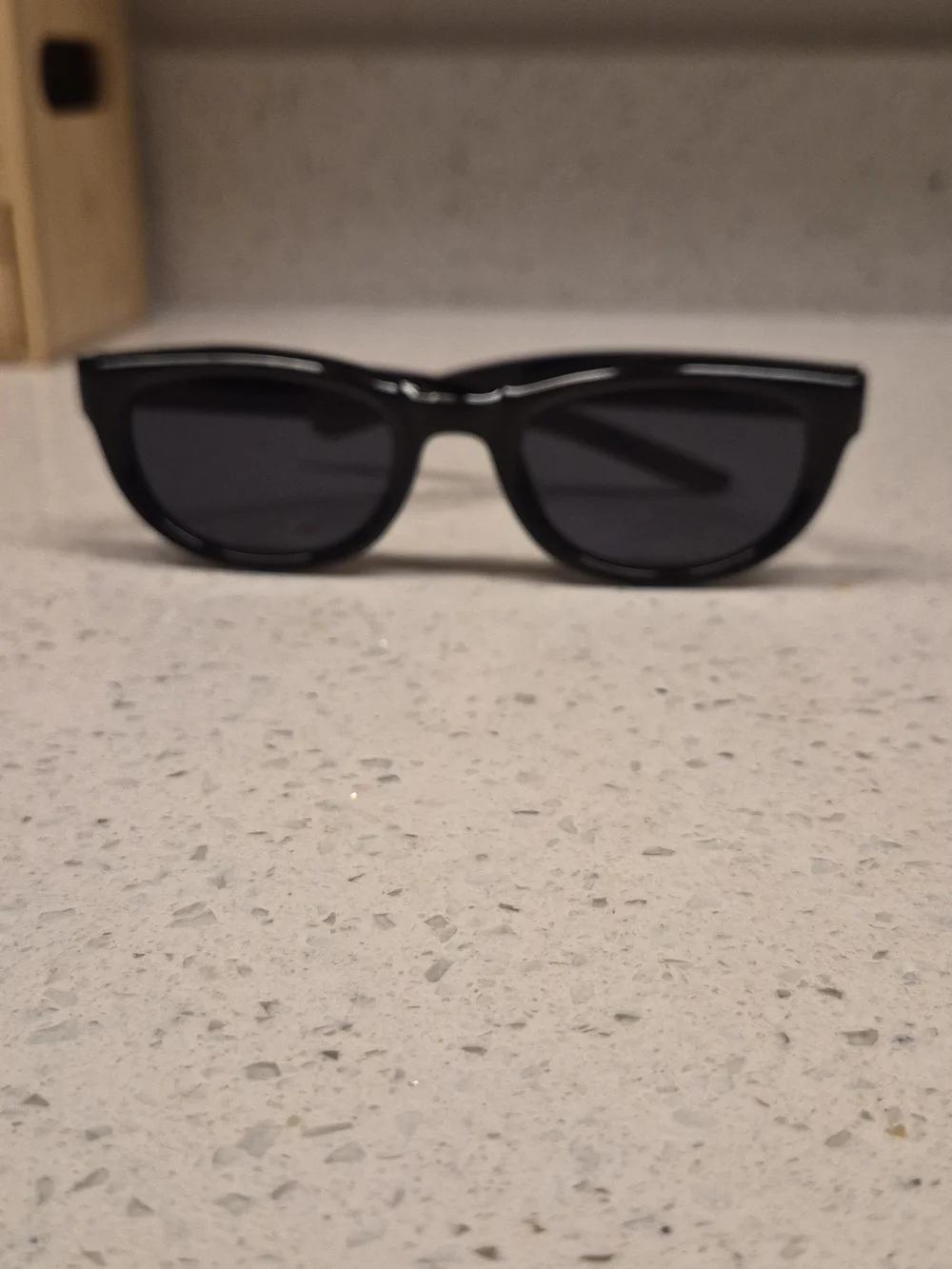 Classic Black Men's Sunglasses - Timeless Cat-Eye Frame